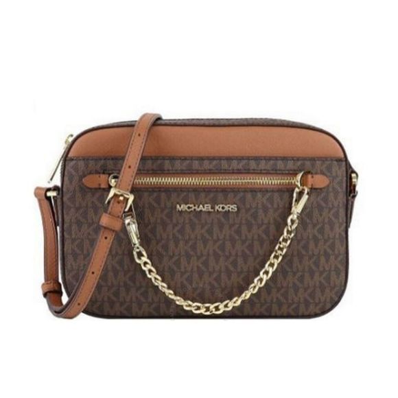 Michael Kors Handbags - NWT Michael Kors Jet Set Crossbody Bag